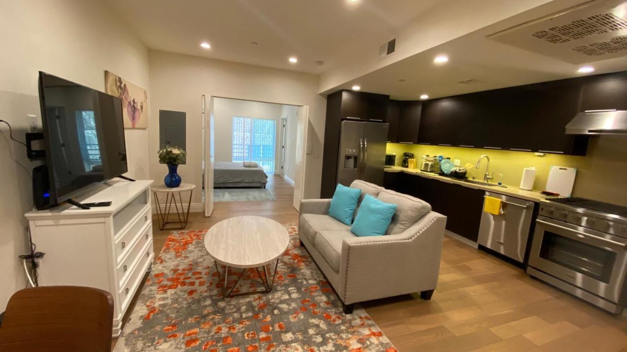 Gorgeous Apt With Parking In Ktown La Los Angeles Eksteriør billede